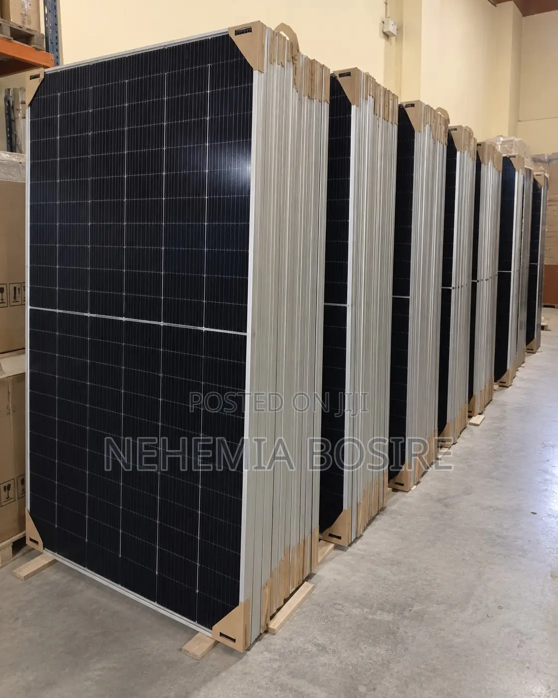 Jinko 650W Monocrystalline Solar Panel