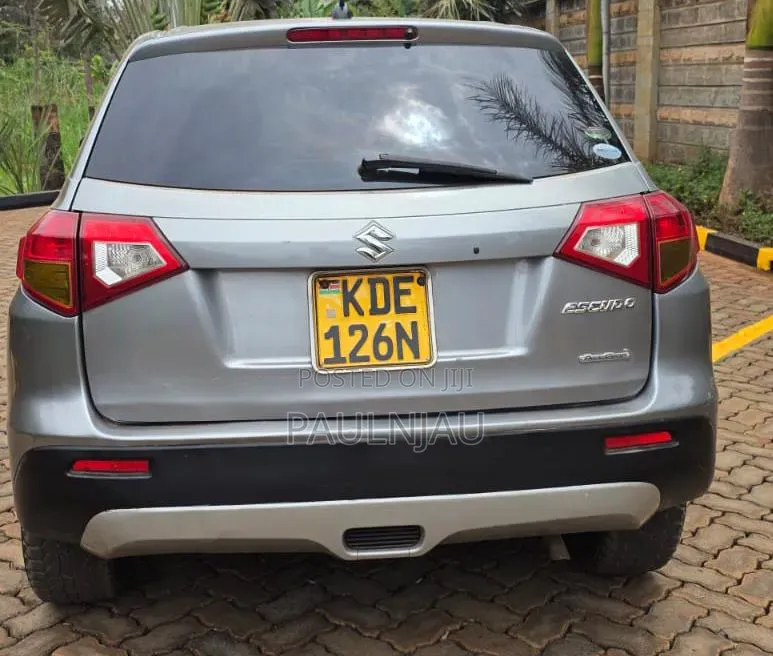 Suzuki Escudo 2016 Silver