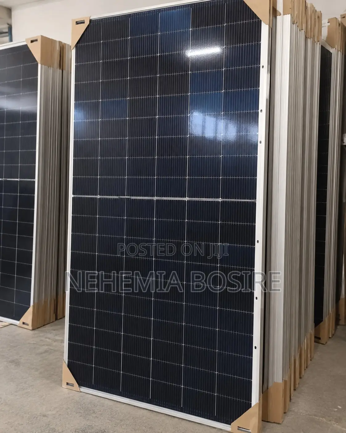 Jinko 650W Monocrystalline Solar Panel