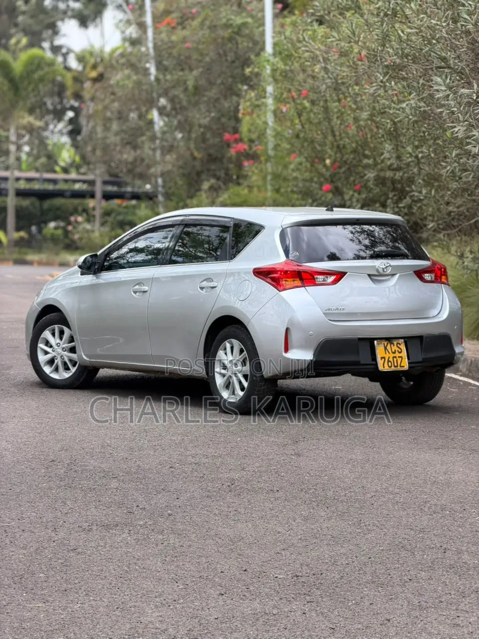 Toyota Auris 2012 Silver