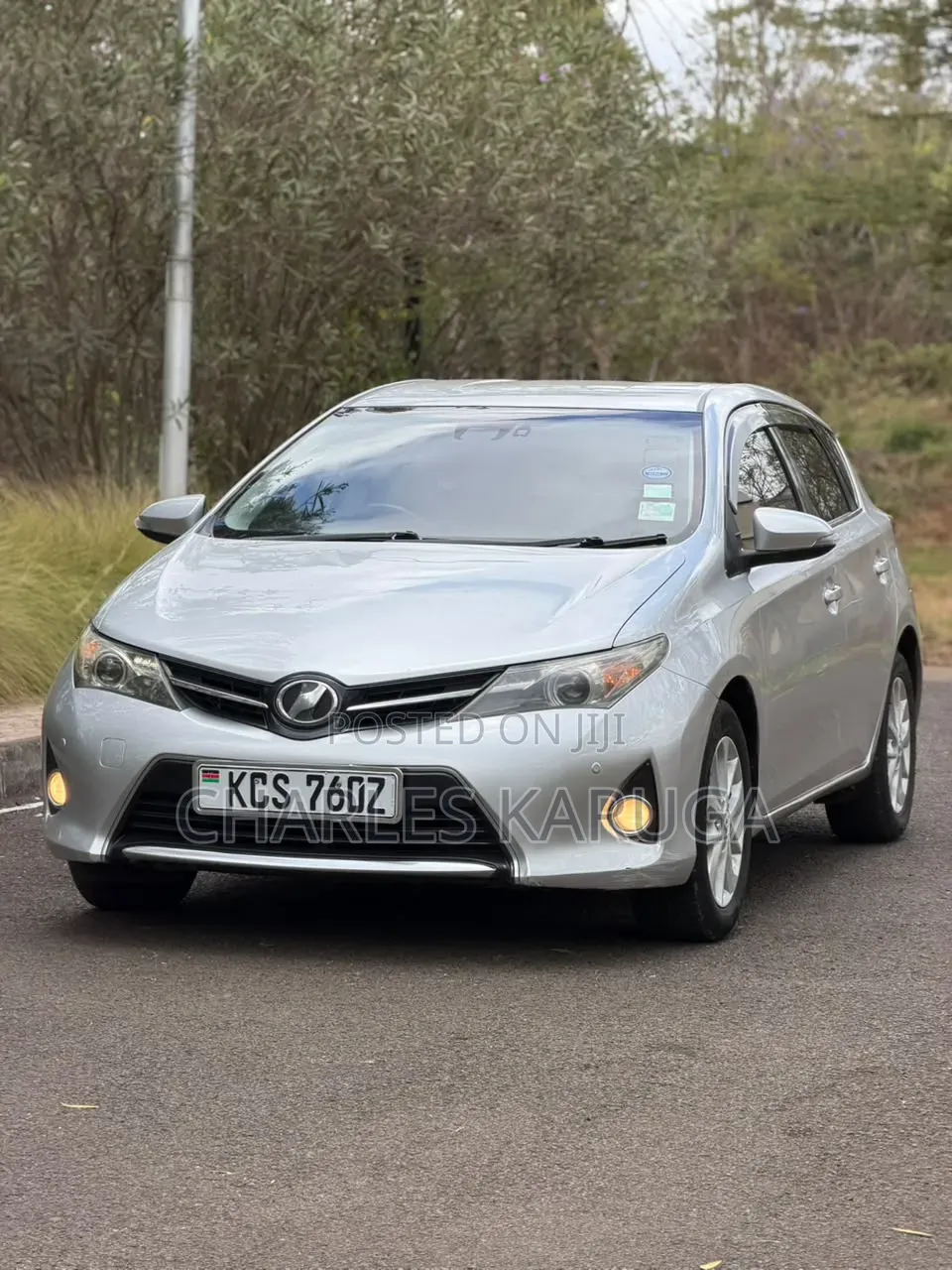 Toyota Auris 2012 Silver
