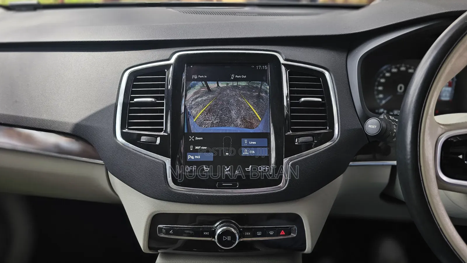 Volvo XC90 T5 Momentum AWD 2019 Silver