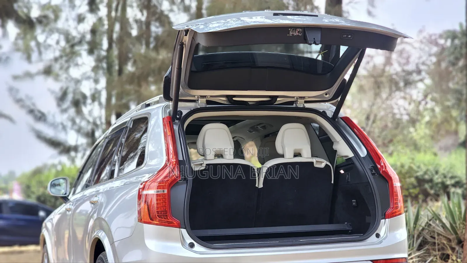 Volvo XC90 T5 Momentum AWD 2019 Silver