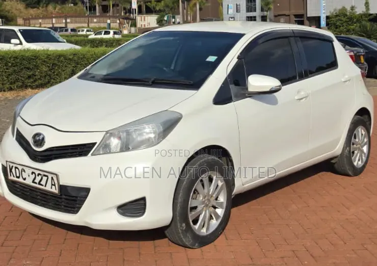 Toyota Vitz 2014 White