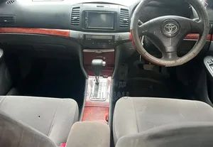 Toyota Premio 2004