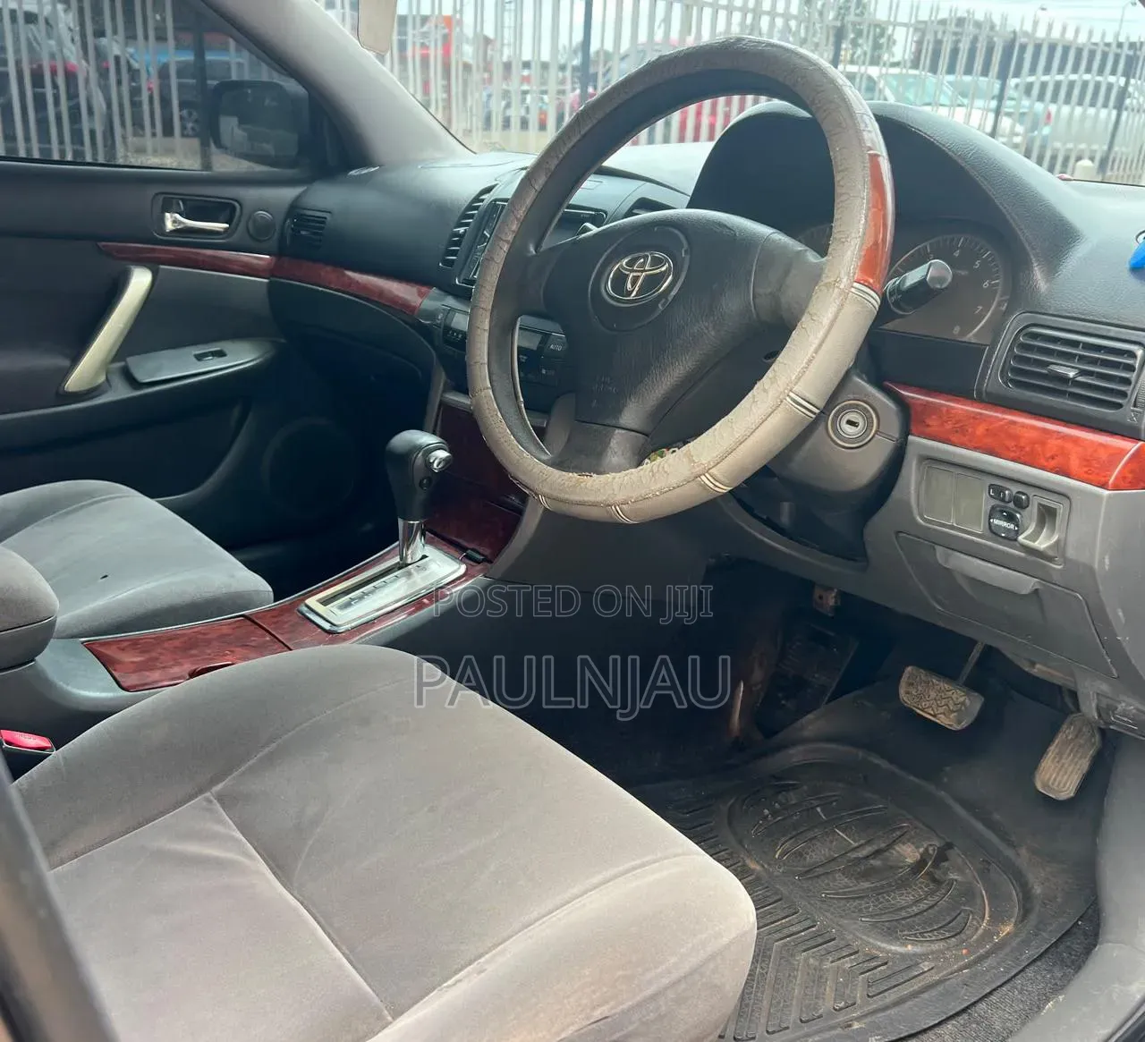 Toyota Premio 2004
