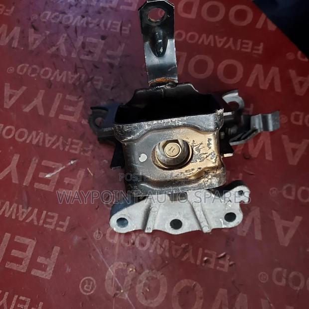 Engine Mount Suzuki Alto 2018 - main view