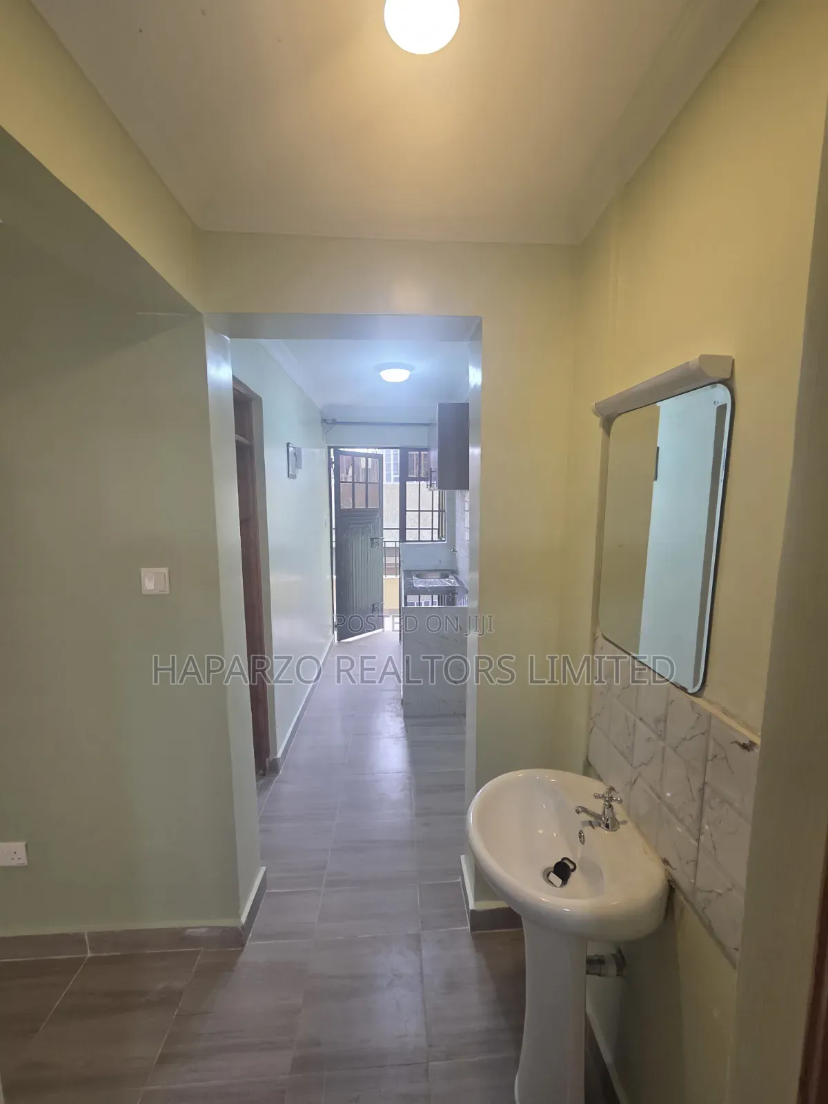 1bdrm Apartment in Astrol, Complex Utawala for rent