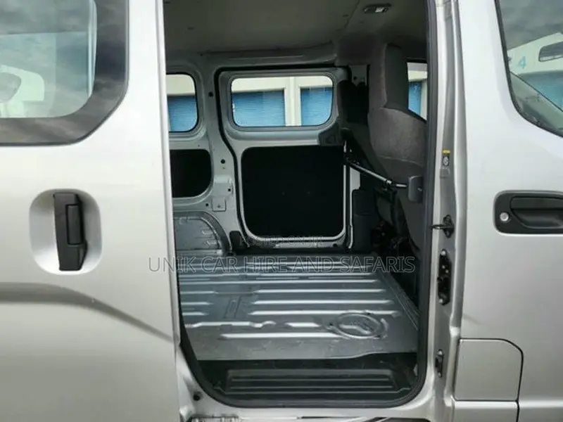 Nissan NV200 2019 Silver