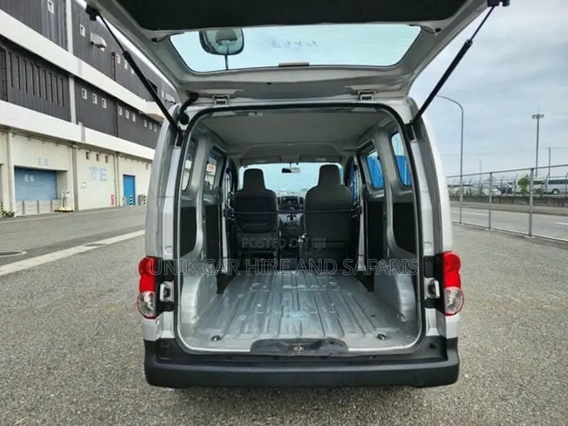 Nissan NV200 2019 Silver
