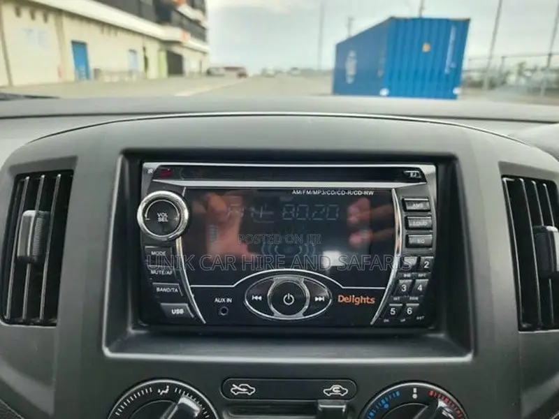 Nissan NV200 2019 Silver