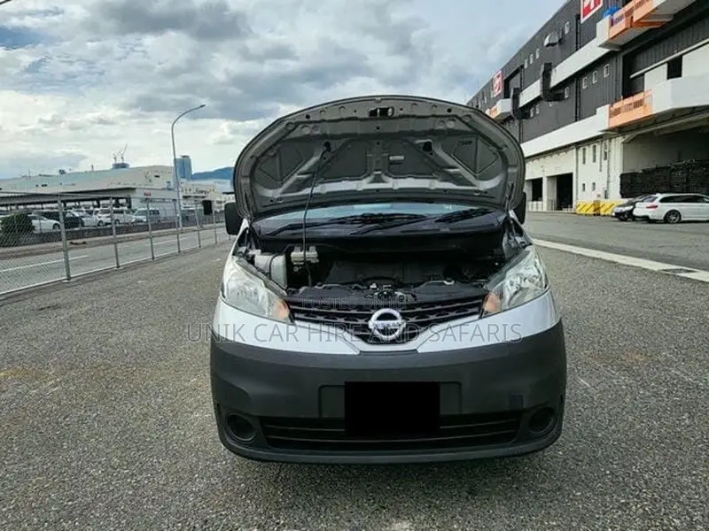 Nissan NV200 2019 Silver