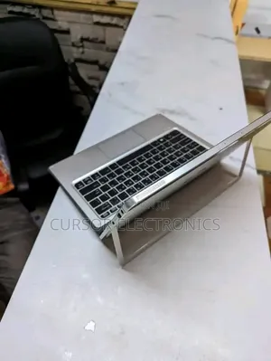 Laptop HP X2 8GB Intel Core i5 SSD 256GB