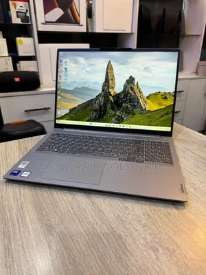 Laptop Lenovo ThinkBook 15 8GB Intel Core Ultra 5 SSD 256GB