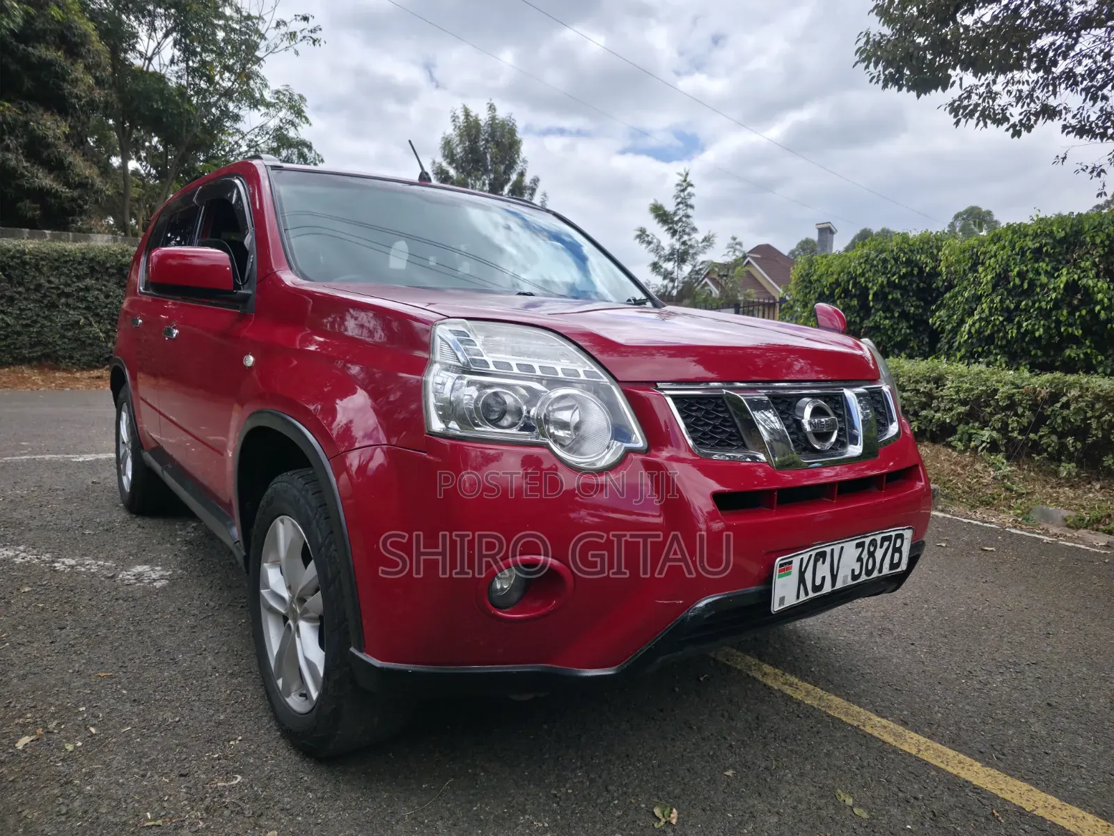 Nissan X-Trail 2.0 Petrol AWD 2013 Red