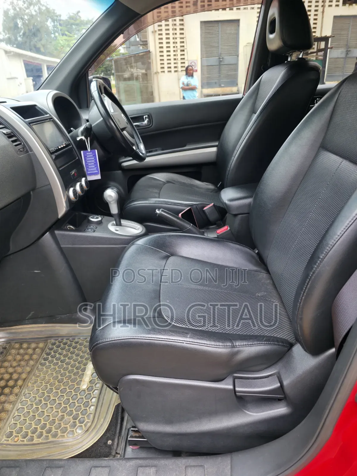 Nissan X-Trail 2.0 Petrol AWD 2013 Red