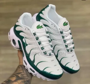 Nike Air Max TN “ Lacoste “
Sneakers