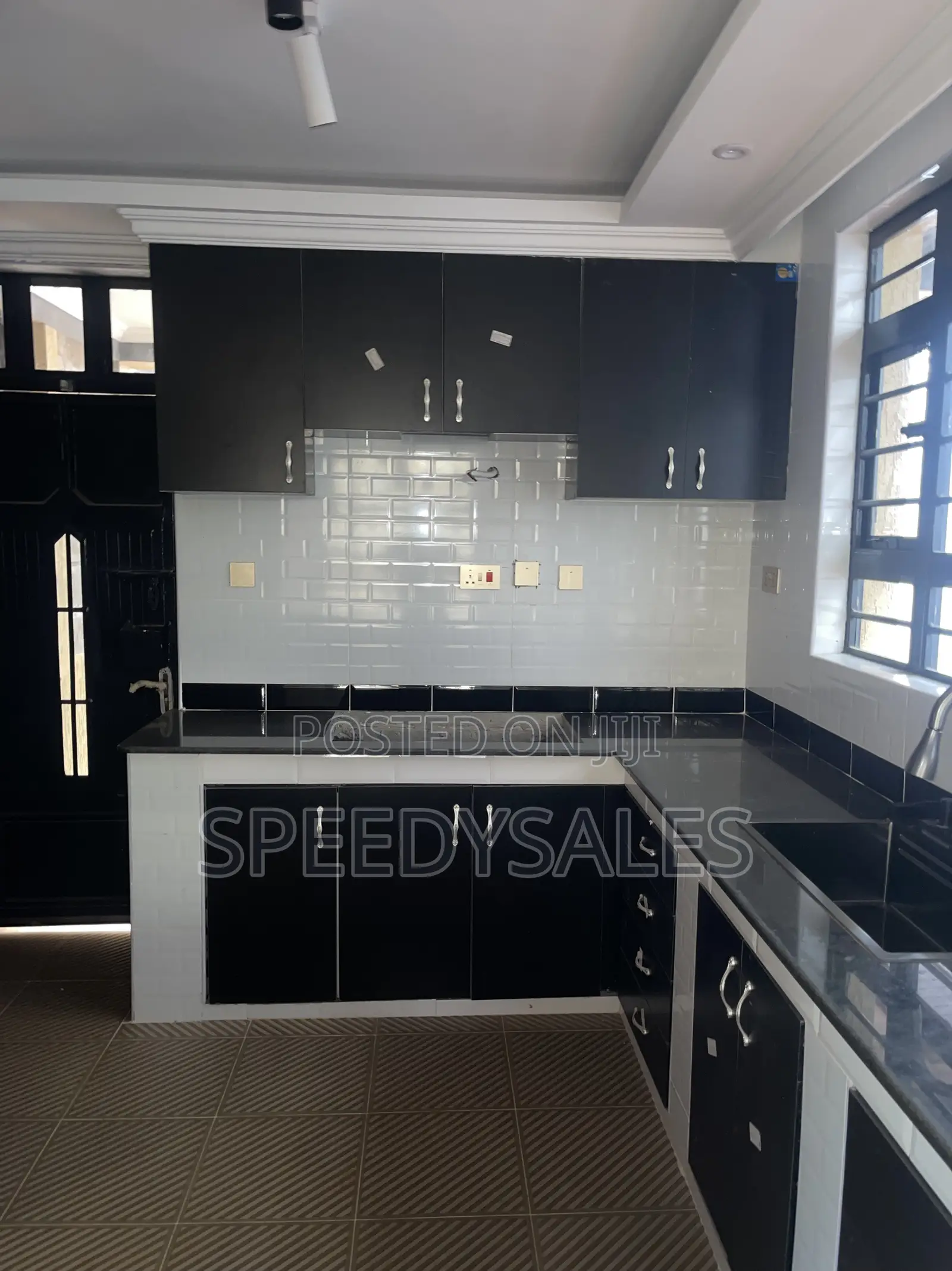 4bedroom Mansionatte