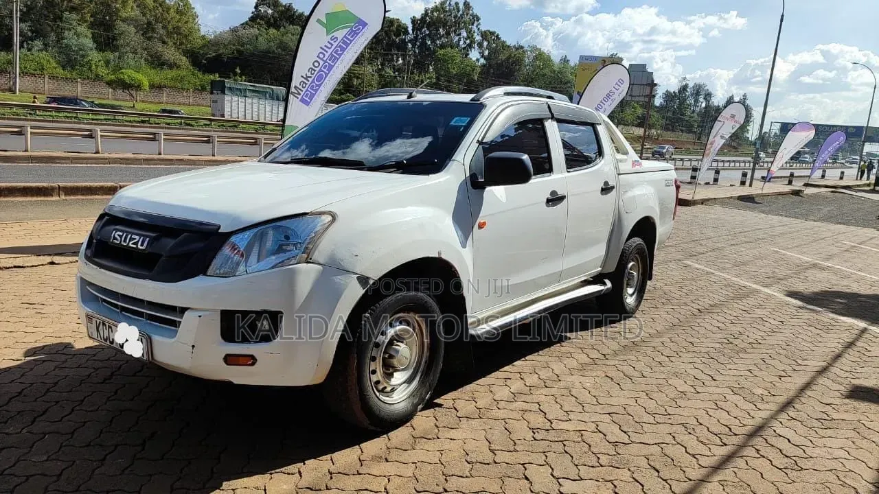 Isuzu D-MAX 2014 White