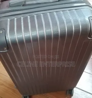 Medium Size Rubber Suitcase – Durable Travel Luggage