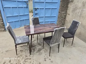 EXECUTIVE 4seater Dining/Glass Dining Table