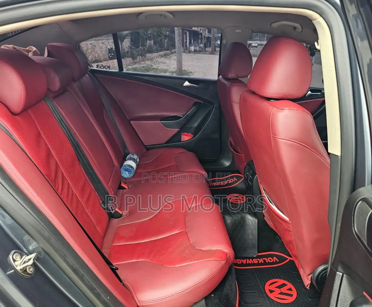 Volkswagen Passat 2011 Blue