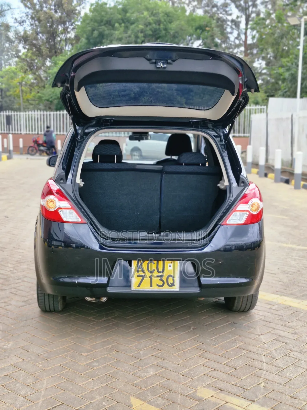 Nissan Tiida 1.5L 16V 2012 Black