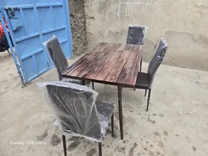 Digital GLASS 4seater DINING