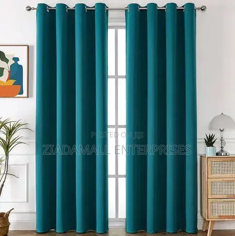 Plain Curtain Set