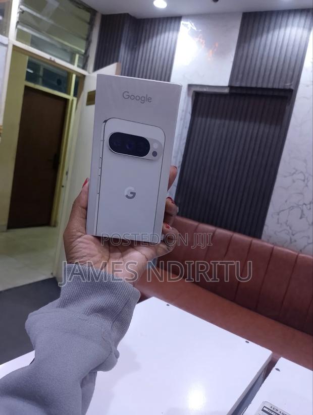 New Google Pixel 10 Pro 256 GB Gold - thumbnail 3