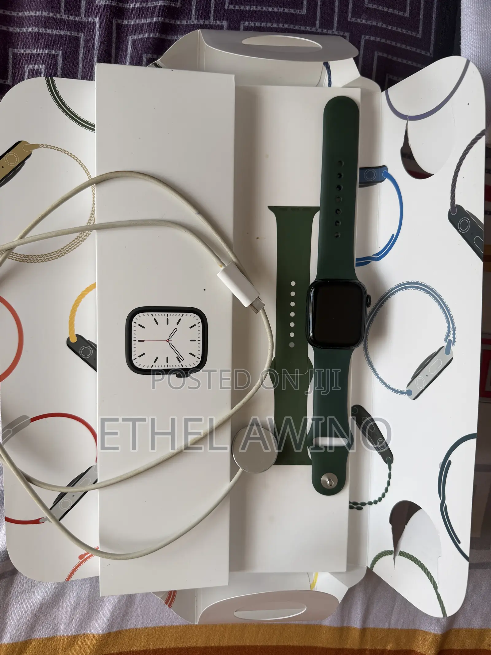 Apple Watch Series 7 (41mm) Green – Original Box Charger Included