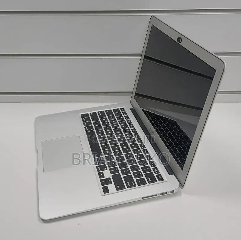 Laptop Apple MacBook Air 2015 8GB Intel SSD 256GB