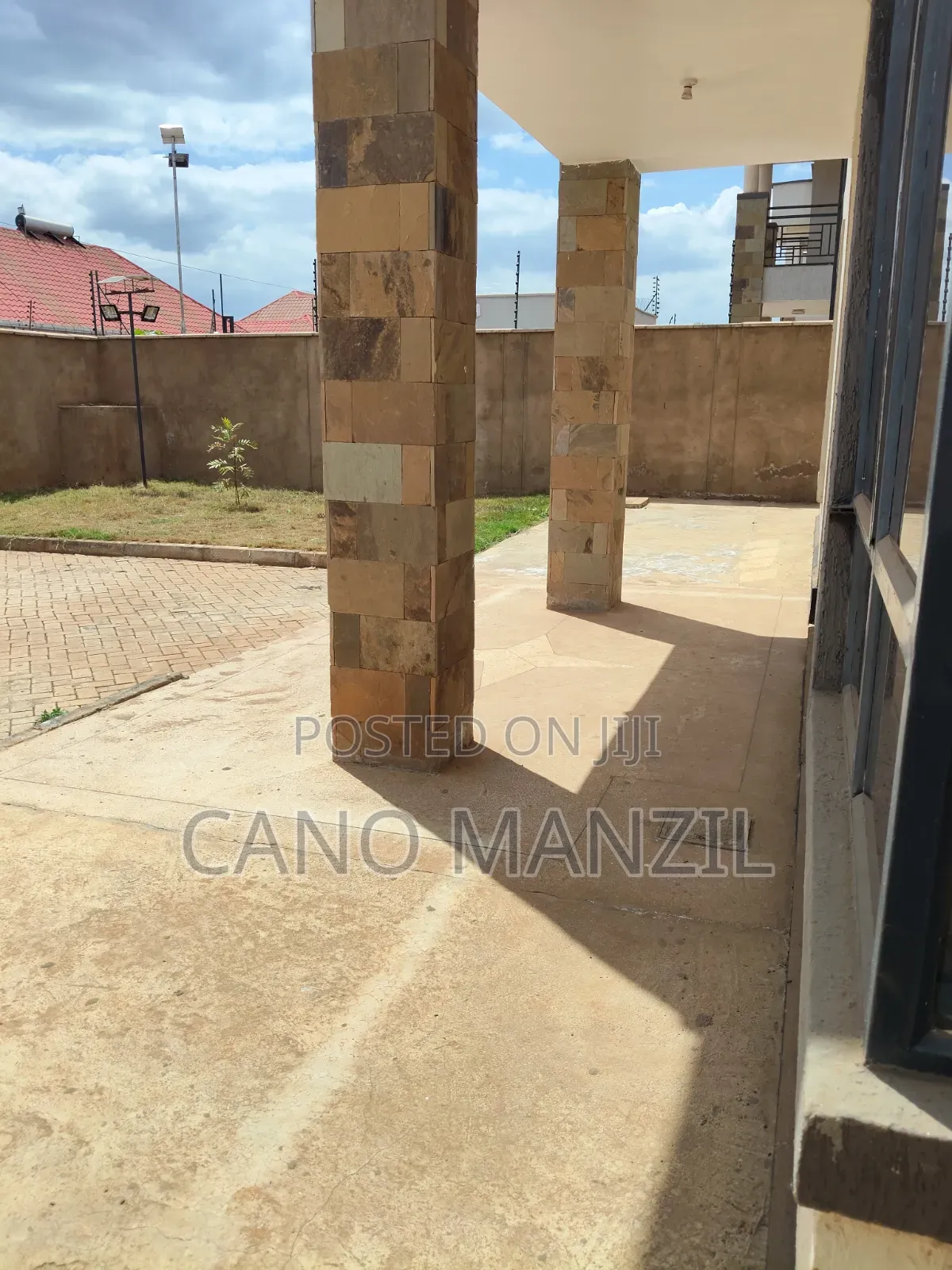 4bdrm Apartment in Windsor, Kenyatta Road / Theta  for rent