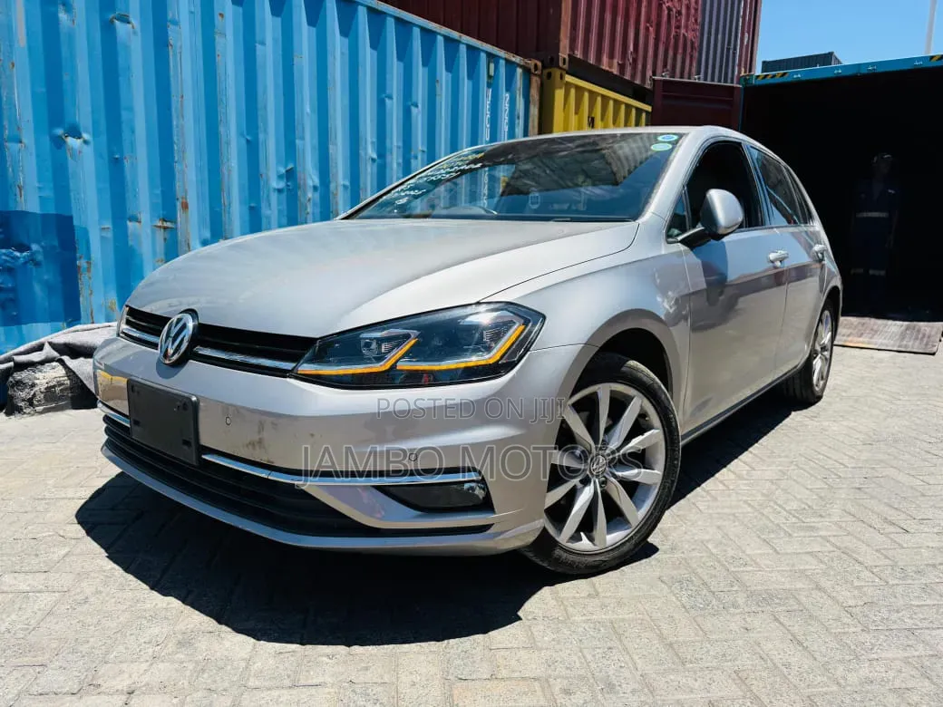 Volkswagen Golf 1.4T TSI FWD 2020 Gold