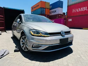 Volkswagen Golf 1.4T TSI FWD 2020 Gold