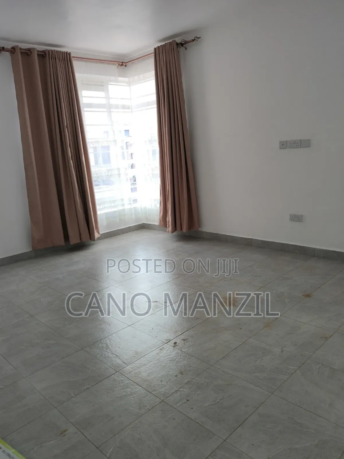 4bdrm Apartment in Windsor, Kenyatta Road / Theta  for rent