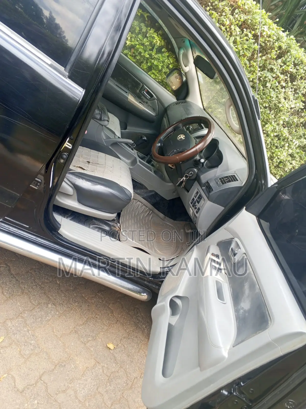 Toyota Hilux 2.5 D-4D 4X4 SRX 2010 Black