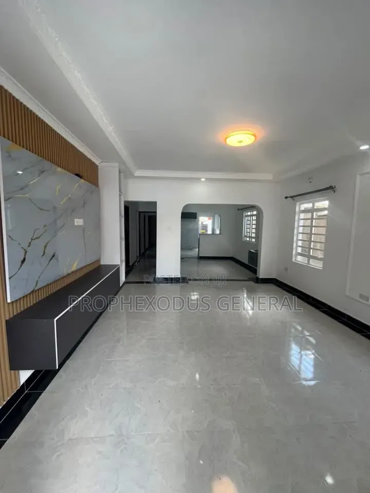 3bdrm Bungalow in Nkoroi for sale