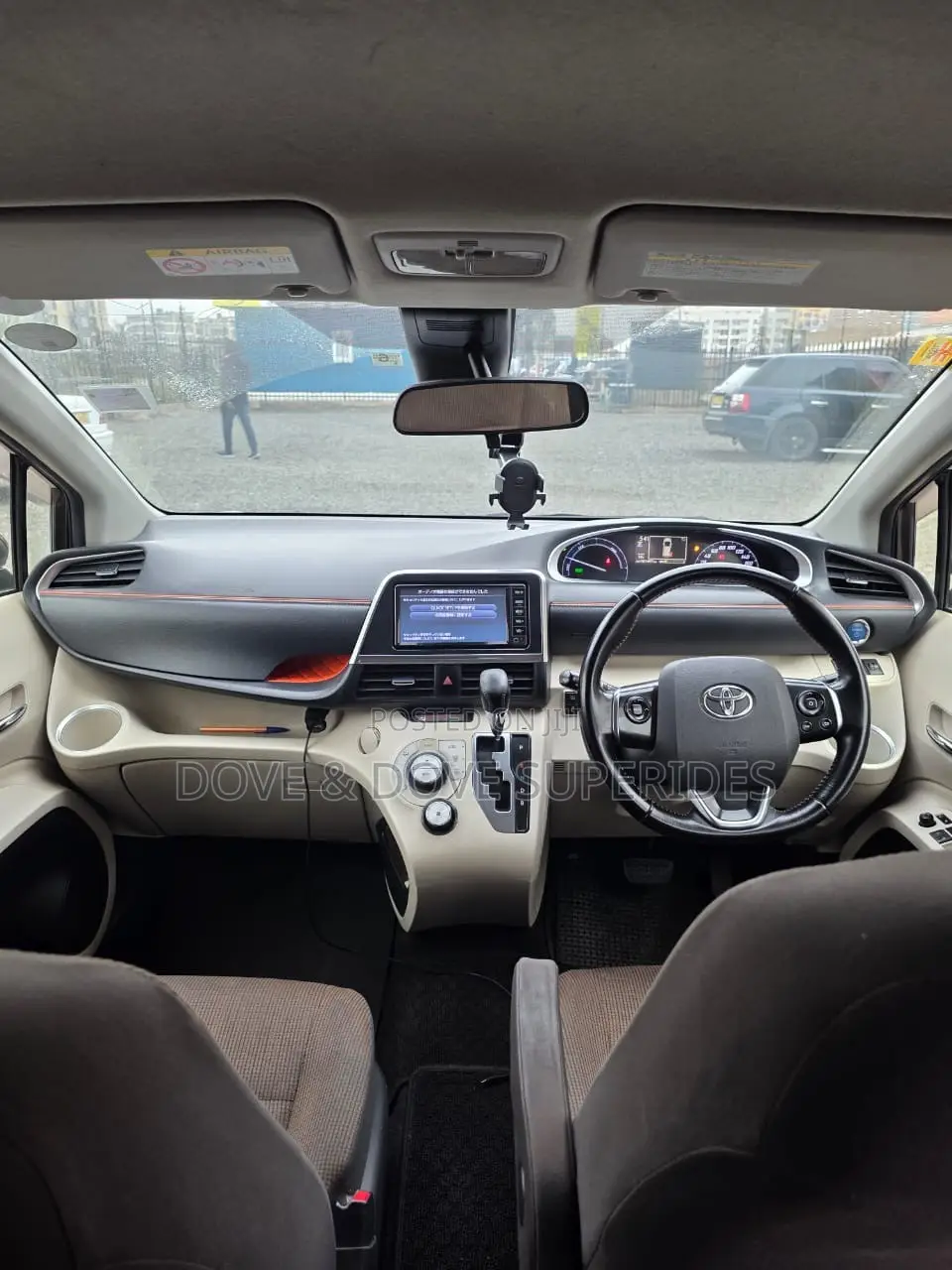 Toyota Sienta 2017 Brown