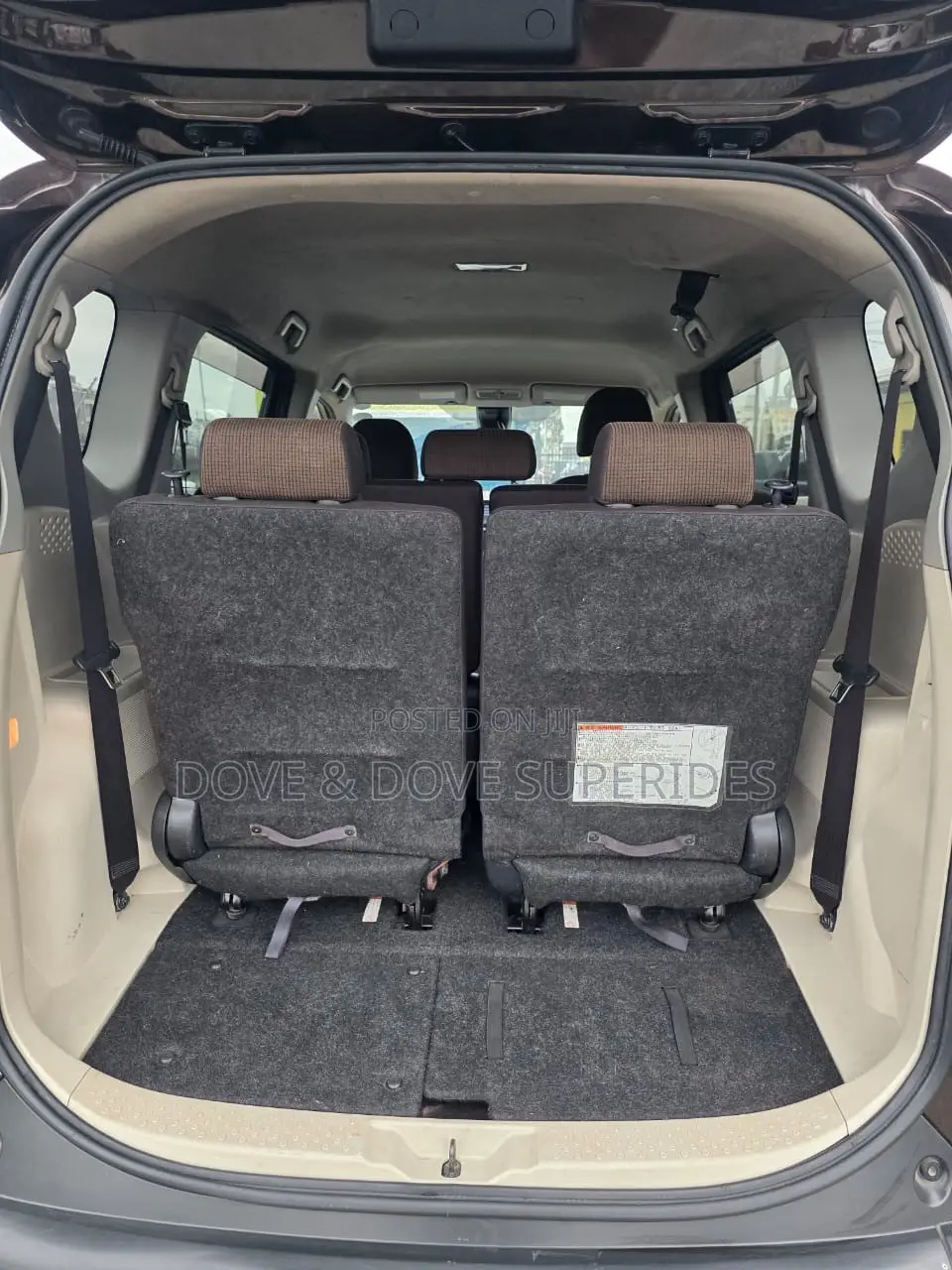Toyota Sienta 2017 Brown