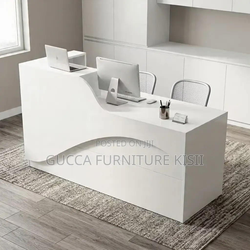 1.6M White Glossy Reception Desk