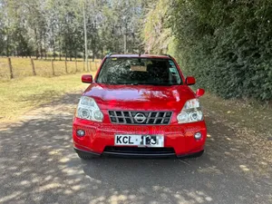 Nissan X-Trail 2010 Red