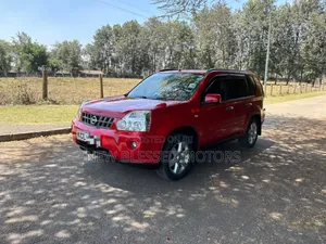 Nissan X-Trail 2010 Red