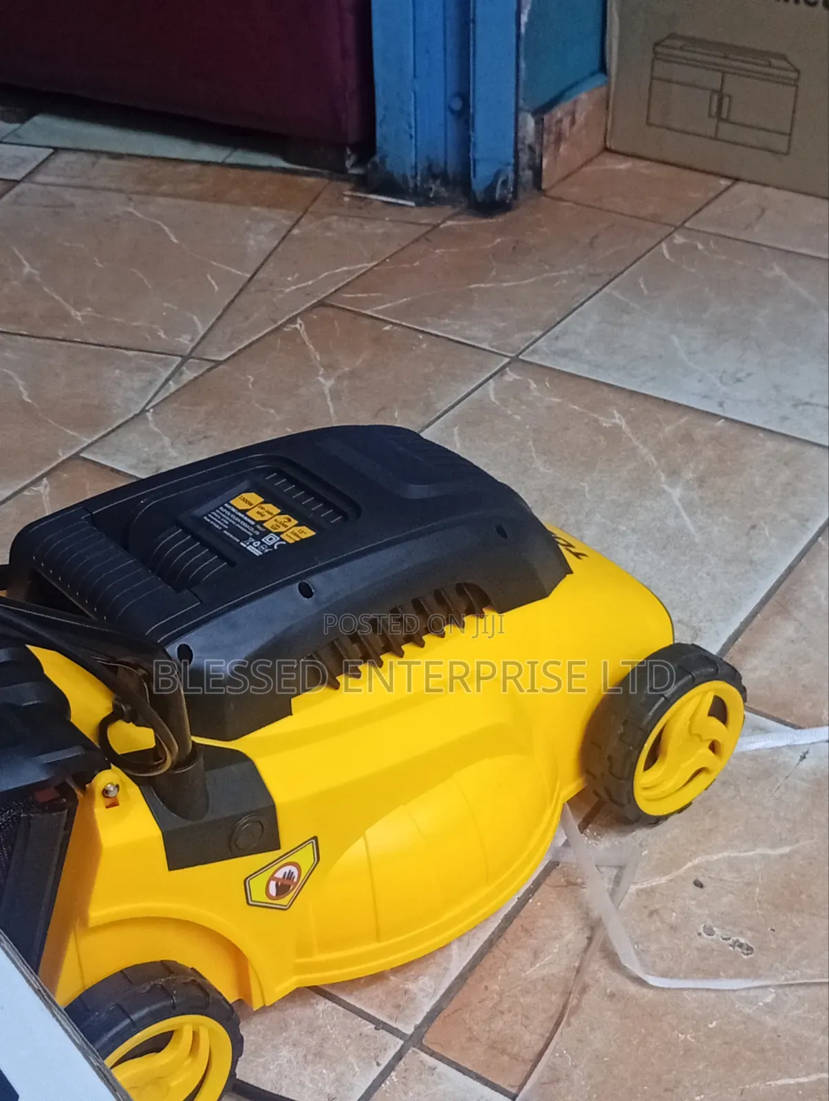 Portable Electric Tolsen Lawn Mower Machine