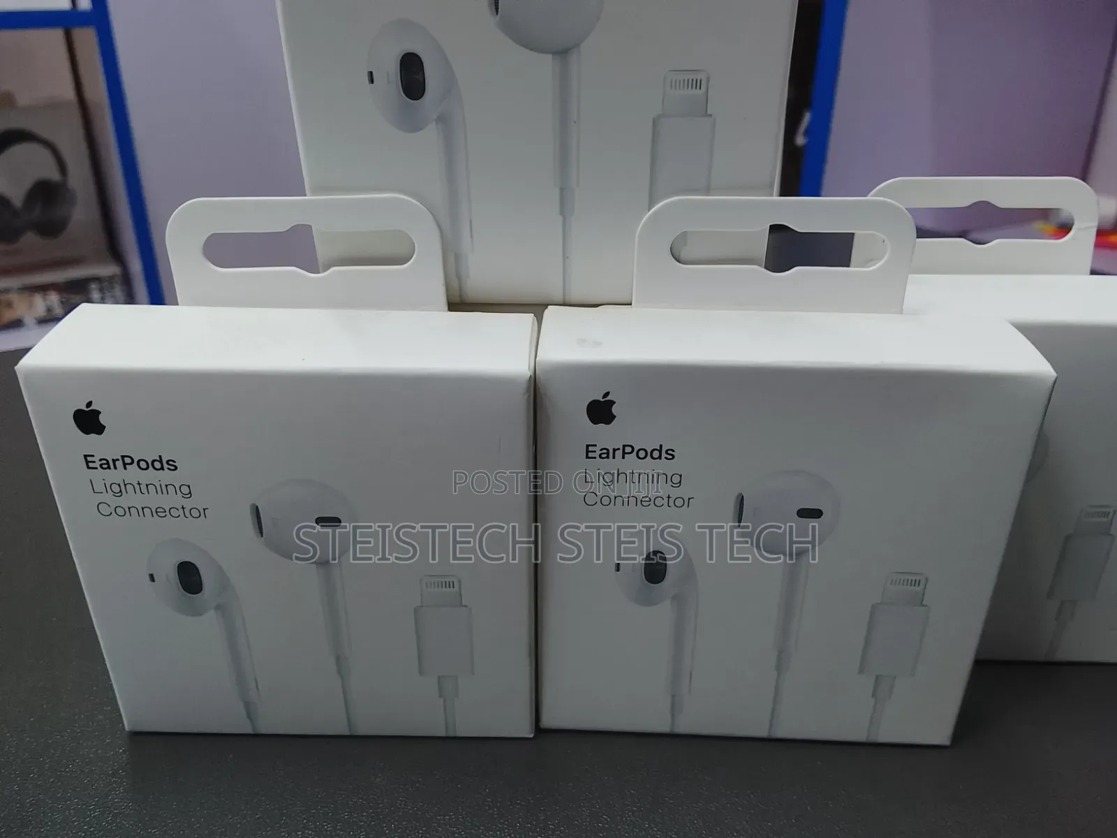Apple Earpods Lightning Connector