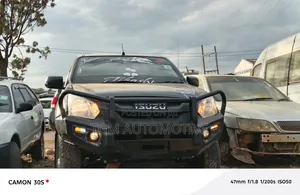 This Isuzu Dmax Bull Bar Provides Superb Bumper Protection
