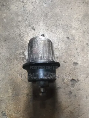 Toyota Mark X Engine Mounting