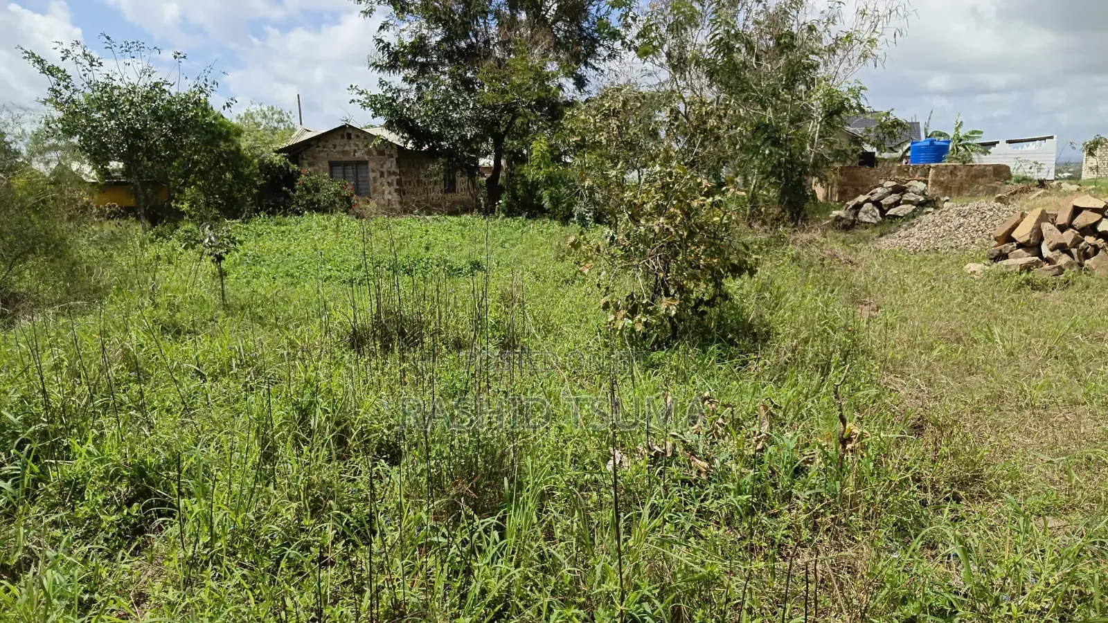 Plot for Sale 50 by 100