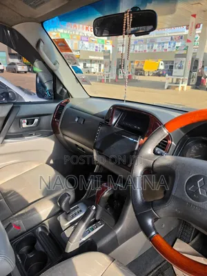 Mitsubishi Pajero 2004