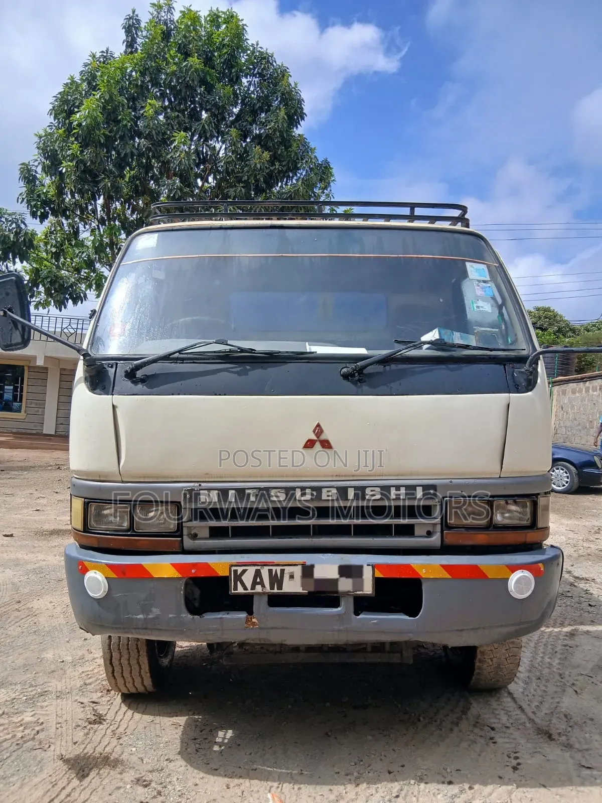 Mitsubishi FH Waterbowser